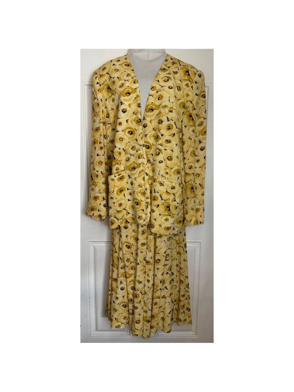 Evan Picone Floral Midi Skirt and Blazer set (Med) - Picture 3 of 13